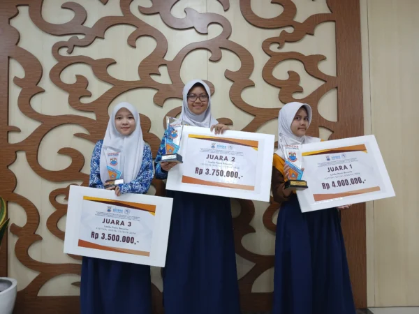 Para Juara Umum Festival Social Study Sekolah Siaga Kependudukan 2024, Cetak Prestasi melalui Kreativitas para Siswa SMP se-Cimahi (Mong)