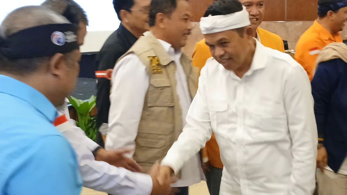 Calon Gubernur Jawa Barat, Dedi Mulyadi saat Menghadiri Konsolidasi Akbar Koalisi Jabar Menang di Hotel Preanger Bandung (Mong)