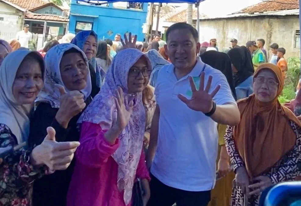 Calon Wali Kota Bogor, nomor urut lima, Dokter Rayendra saat melakukan kampanye di Kelurahan Kedung Badak. (Yudha Prananda / Istimewa)