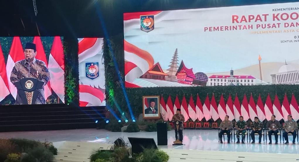 Prabowo Hadiri Rakornas 2024, Tekankan Pentingnya Sinergi Pemerintah Pusat dan Daerah Menuju Indonesia Emas 2045. (Foto: Istimewa)