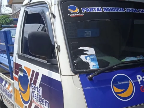 Mobil pick up milik Garda Partai NasDem Bandung Barat hilang digondol maling di Kampung Babakan, Desa Ciburuy, Kecamatan Padalarang. Dok NasDem KBB