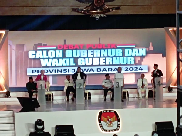 Dok. Debat publik perdana cagub jabar. Foto. Sandi Nugraha