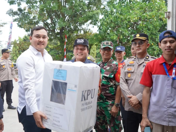 Pemkab Bogor Bersama KPU Mulai Distribusikan Logistik Pilkada 2024 ke Gudang Kecamatan