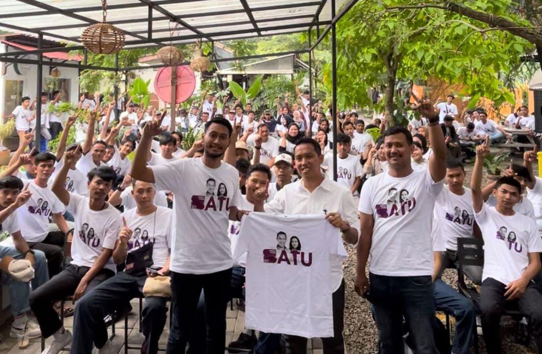 Calon Wali Kota Bogor, Nomor Urut 1, Sendi Fardiansyah bersama ratusan pemuda dari Simpul Muda - Sendi Melli. (Yudha Prananda / Jabar Ekspres)