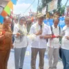 Pj Wali Kota Cimahi, Dicky Saromi bersama CSR Bank Rakyat Indonesia (BRI) saat Meresmikan SPALD-T di Kelurahan Utama, Cimahi Selatan (mong)