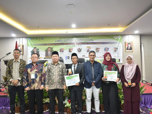 Dok. Kegiatan Iqtishaduna Conference oleh UIN Sunan Gunung Djati Bandung. Kamis (21/11). Foto. Sandi Nugraha.