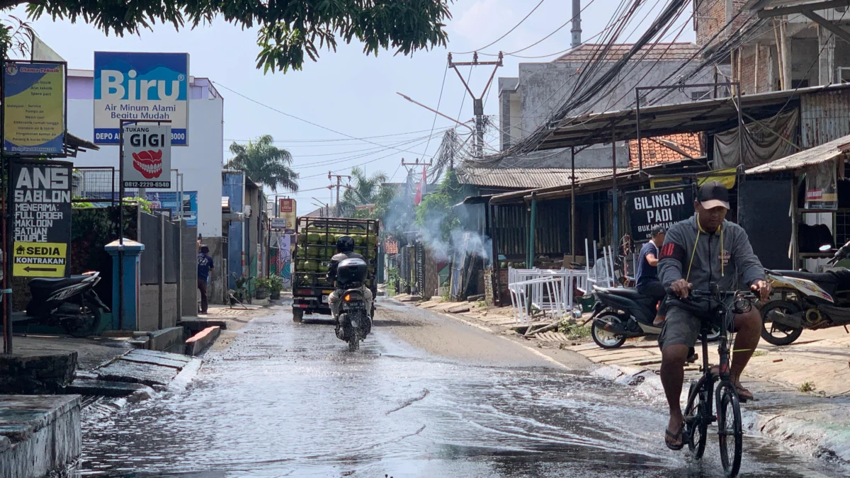 Kondisi Wilayah Cingised, Kota Bandung, Jumat (22/11). (Sadam Husen / JE)