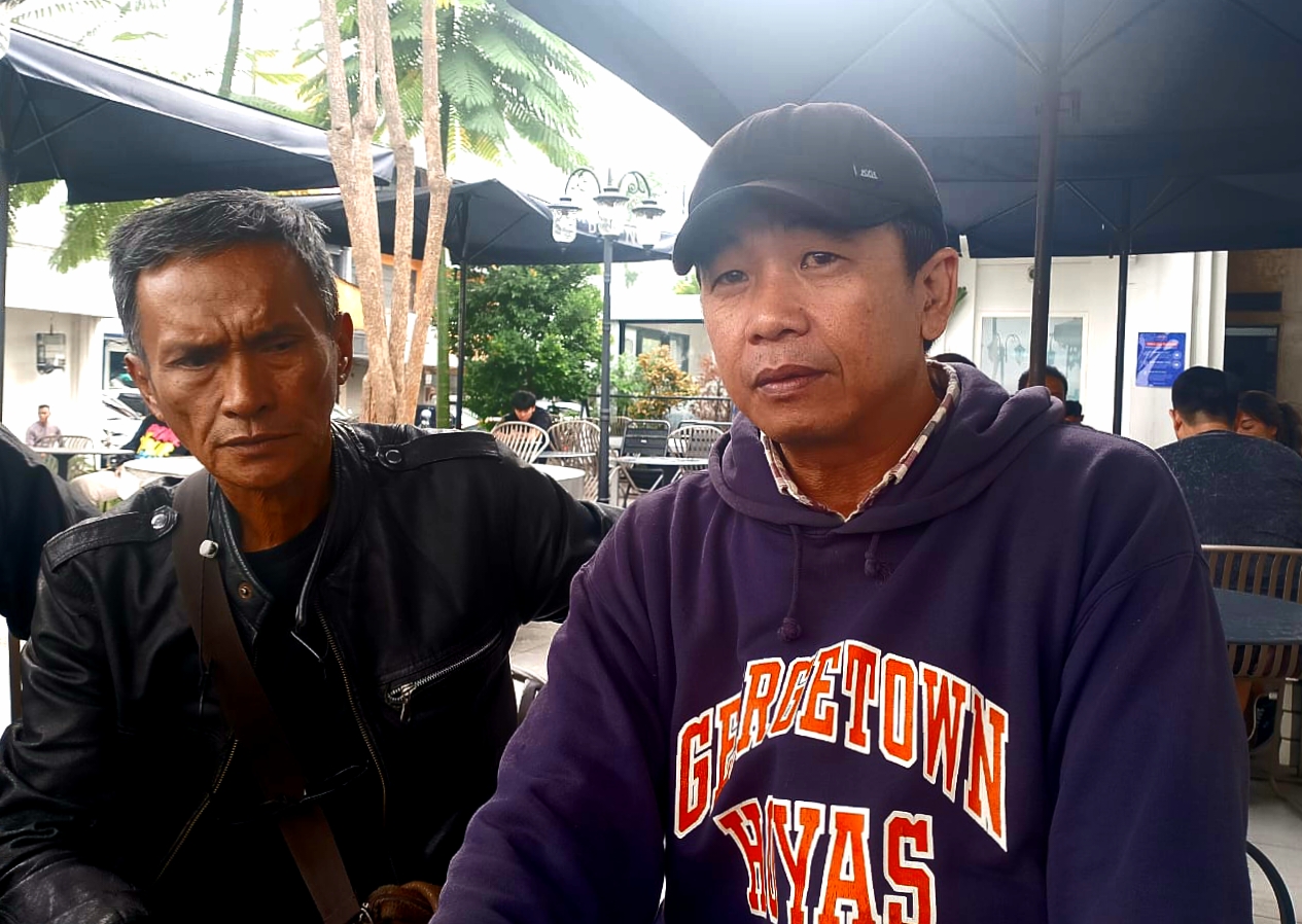 Ketua Komite Konstituen Kota Bandung Yadi Suryadi (kanan