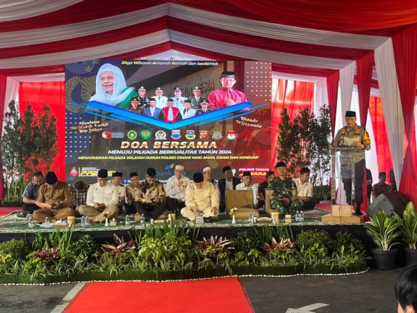 Doa Bersama Pilkada 2024bdi Polres Cimahi bersama Para Paslon Cimahi-KBB Dihadiri Al-Habib Luthfi bin Yahya dan Ustad Wijayanto (mong)