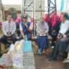 Pj Wali Kota Cimahi, Dicky Saromi bersama Kepala DP3AP2KB saat Beberkan Program P2WKSS di RW 15 Kelurahan Cipageran (mong)