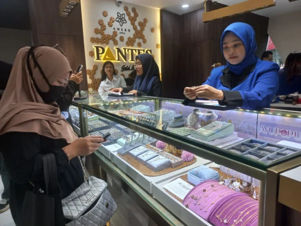 Premium Store Toko Mas Pantes Resmi Dibuka di Cihampelas Walk, Bandung