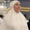 Viral Isa Zega Umrah Pakai Hijab! Siapa Sebenarnya Dia?