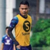 Dedi Kusnandar cedera parah saat Persib kontra Barito Putera/Istimewa/