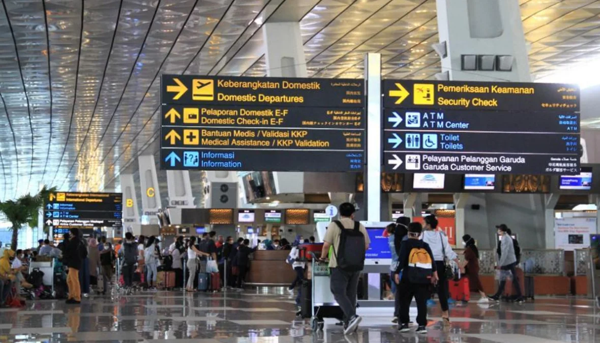 Pergerakan penumpang pesawat di Bandara Soekarno Hatta (Soetta) meningkat.-Ilustrasi/Bandara Soetta-