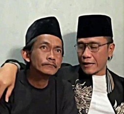 Gus Miftah Saat mendatangi rumah Sunhaji di MAgelang.