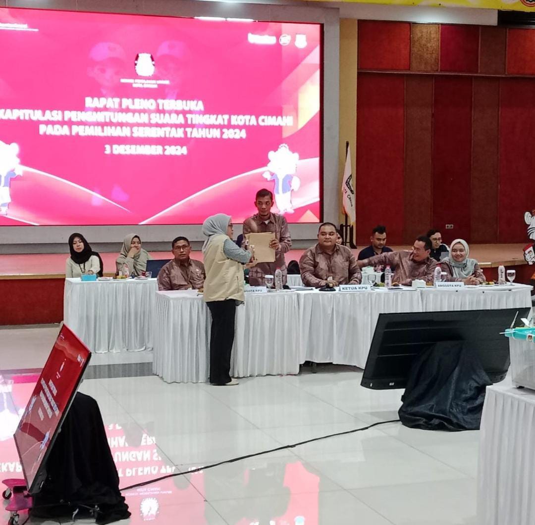 Rapat Pleno Terbuka Rekapitulasi Perhitungan Suara Tingkat Kota Cimahi, Perolehan Suara Ngatiyana-Adhitia Unggul (mong)