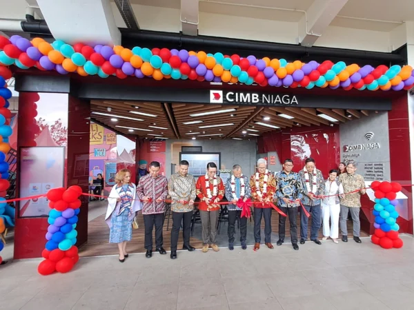 Tingkatkan Financial Education, CIMB Niaga Hadirkan Digital Lounge @Campus di Universitas Katolik Parahyangan Bandung