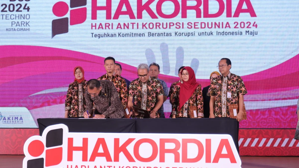 Penandatanganan Fakta Integritas dalam Rangkaian Hari Anti Korupsi Sedunia (Hakordia) 2024 (mong)