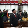 Abdul Rosyid dari PKS saat pengambilan sumpah jabatan sebagai PAW Anggota DPRD Kota Bogor periode 2024-2029 gantikan Atang Trisnanto. (Yudha Prananda / Jabar Ekspres)