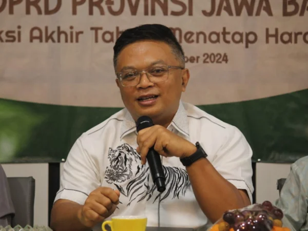 Ketua Fraksi Partai Persatuan Pembangunan (PPP) Zaini Shofari. (Hendrik Muchlison)