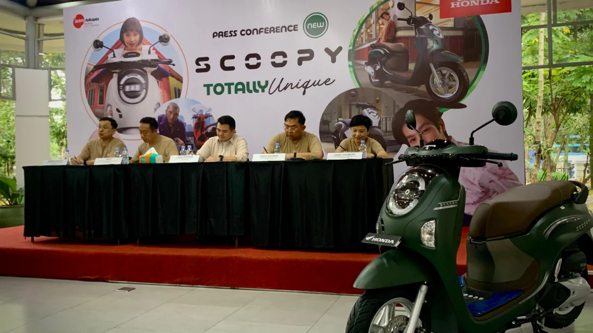 Setelah lama ditunggu oleh penggemar Scooter matic,  PT Daya Adicipta Motora resmi memperkenalkan New Honda Scoopy di Jawa Barat.