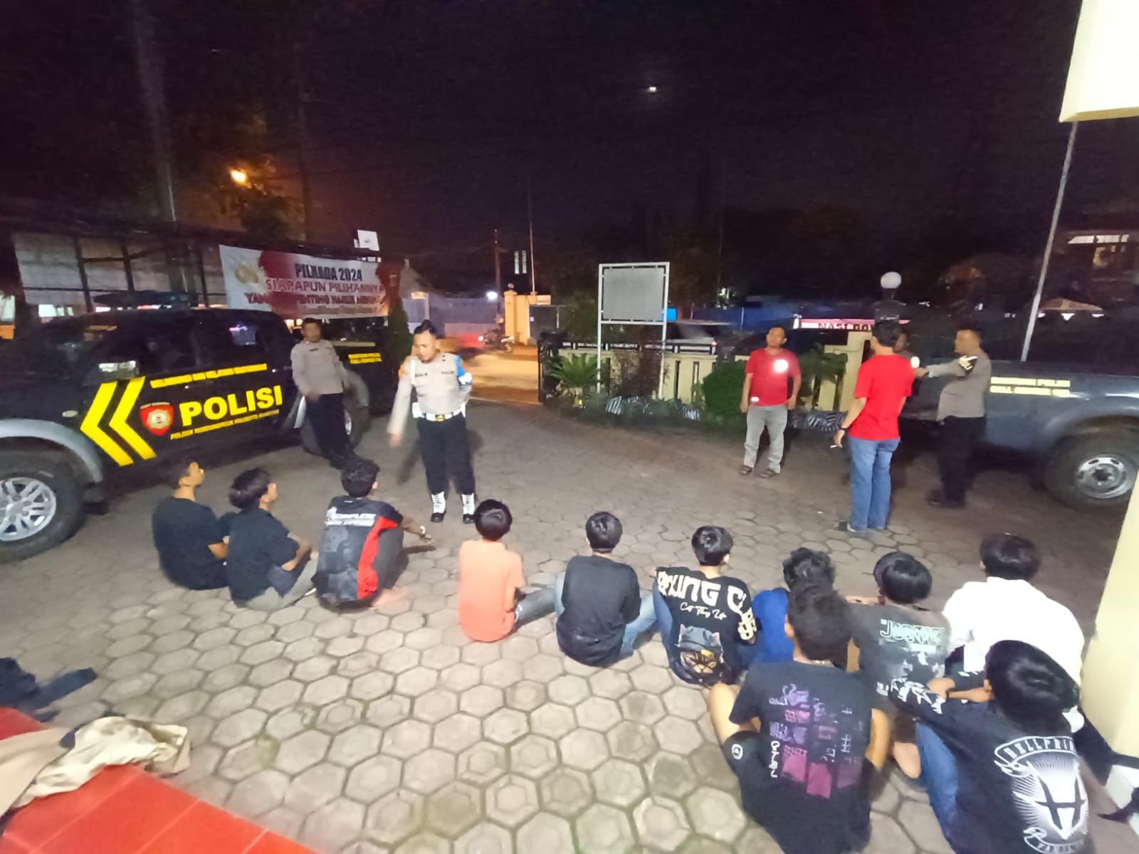 Polisi Amankan 11 Pemuda yang hendak Tawuran di Kecamatan Pameungpeuk, Kabupaten Bandung