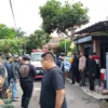 Suasana di rumah Fathir, bobotoh yang meninggal saat hendak menonton Persib vs PSS Sleman.