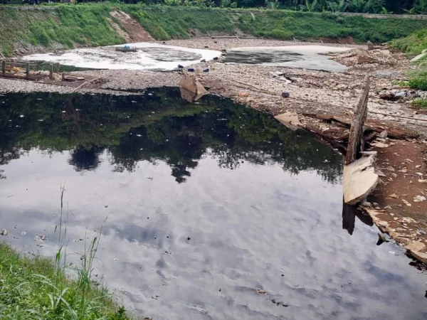 Kolam stabilisasi pengolahan air lindi dari pengolahan air limbah sampah TPA Sarimukti, Kecamatan Cipatat, Bandung Barat. Dok Jabar Ekspres