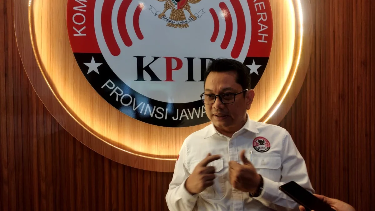 Ketua Komisi Penyiaran Indonesia Daerah (KPID) Jabar Adiyana Slamet