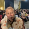 Wakil ketua Dewan Perwakilan Rakyat (DPR) RI bidang Kesejahteraan Rakyat (Korkesra), Cucun Ahmad Syamsurijal menyampaikan rasa keprihatinannya atas maraknya judi online (judol) yang menyasar masyarakat di Solokan Jeruk, Kabupaten Bandung. (Agi / Jabar Ekspres)