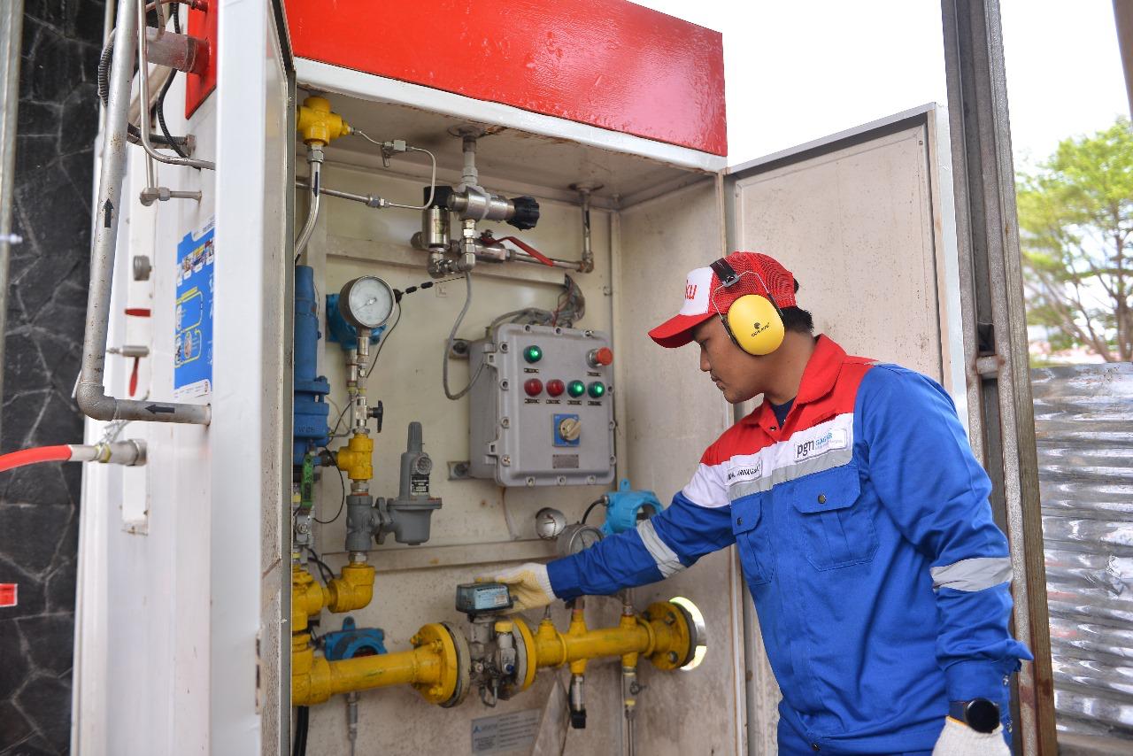 PT PGN Tbk, sebagai Subholding Gas Pertamina, berkomitmen untuk menjaga kehandalan penyaluran gas bumi bagi lebih dari 815.000 pelanggan selama libur Natal 2024 dan Tahun Baru 2025 (