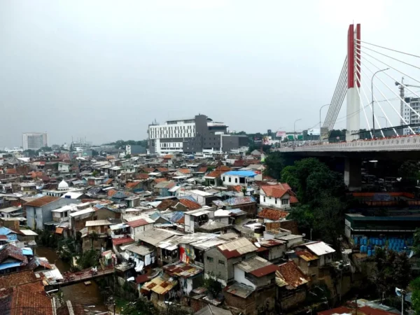 Permukiman padat penduduk di Kota Bandung.(son)