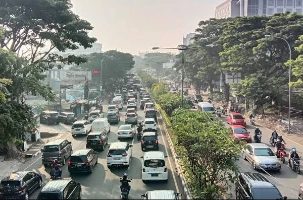 Foto ilustrasi : Transaksi kendaraan masuk ke Kota Bandung melalui GT Pasteur naik 43 persen jelang Nataru (Dok. Jabarekspres)