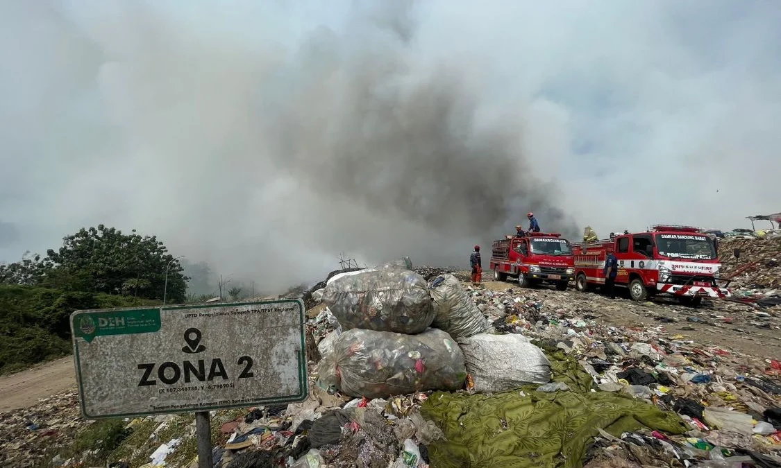 Ist. Tumpukan sampah di zona 2 TPA Sarimukti. Dok. Jabar Ekspres