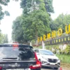 Situasi arus lalu lintas di lokasi wisata kawasan Lembang, Bandung Barat ramai lancar. Jumat (27/12). Dok Jabar Ekspres