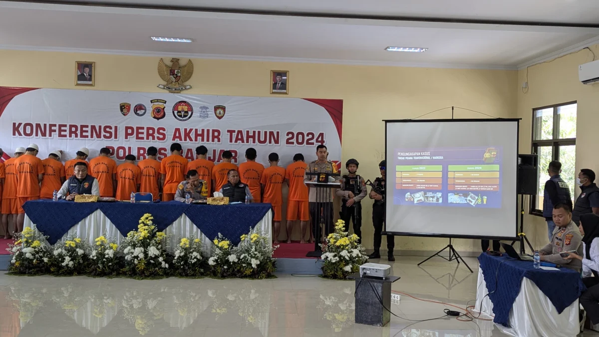 Polres Banjar saat menggelar rilis akhir tahun, Selasa 31 Desember 2024. (Cecep Herdi/Jabar Ekspres)