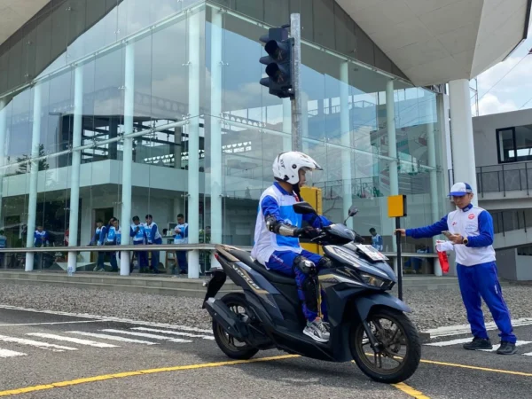 Langkah Awal Belajar Sepeda Motor Bagi Pemula Gampang dan Tetap #Cari_Aman