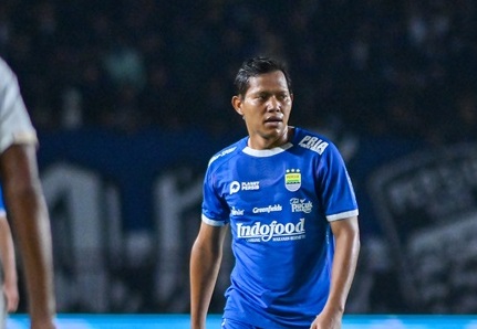 Adam Alis dapat kontrak baru dari Persib/Foto: LIB/