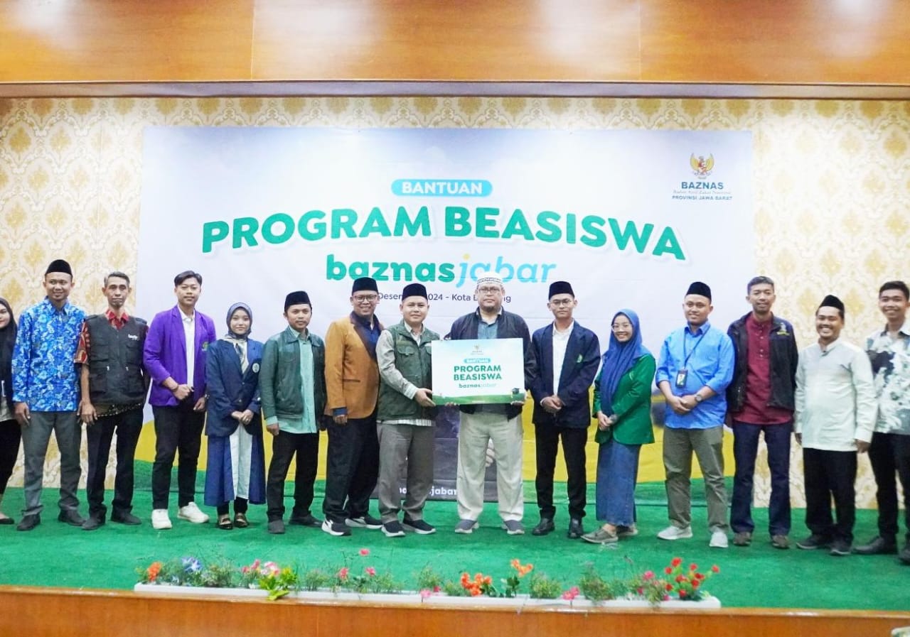 Ratusan Mahasiswa dapat Beasiswa dari Baznas Jabar