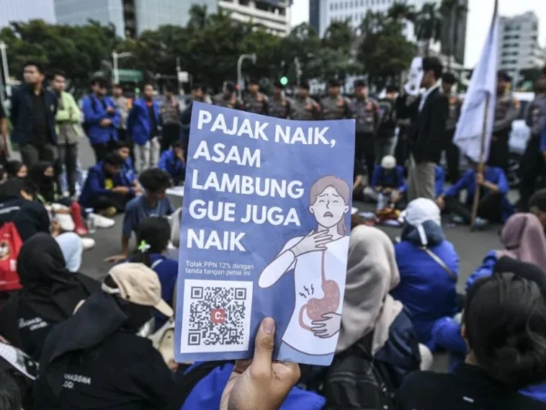 Sejumlah mahasiswa lakukan aksi penolakan kenaikan PPN 12 persen. (Foto/ANTARA)