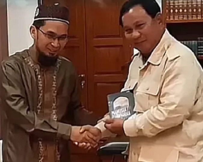 Benarkah Ustadz Adi Hidayat Jadi Pengganti Gus Miftah? Simak Fakta Sebenarnya!