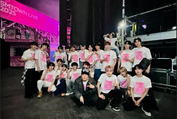 Beberapa artis yang akan tampil dalam SMTOWN Live 2025 siang ini.