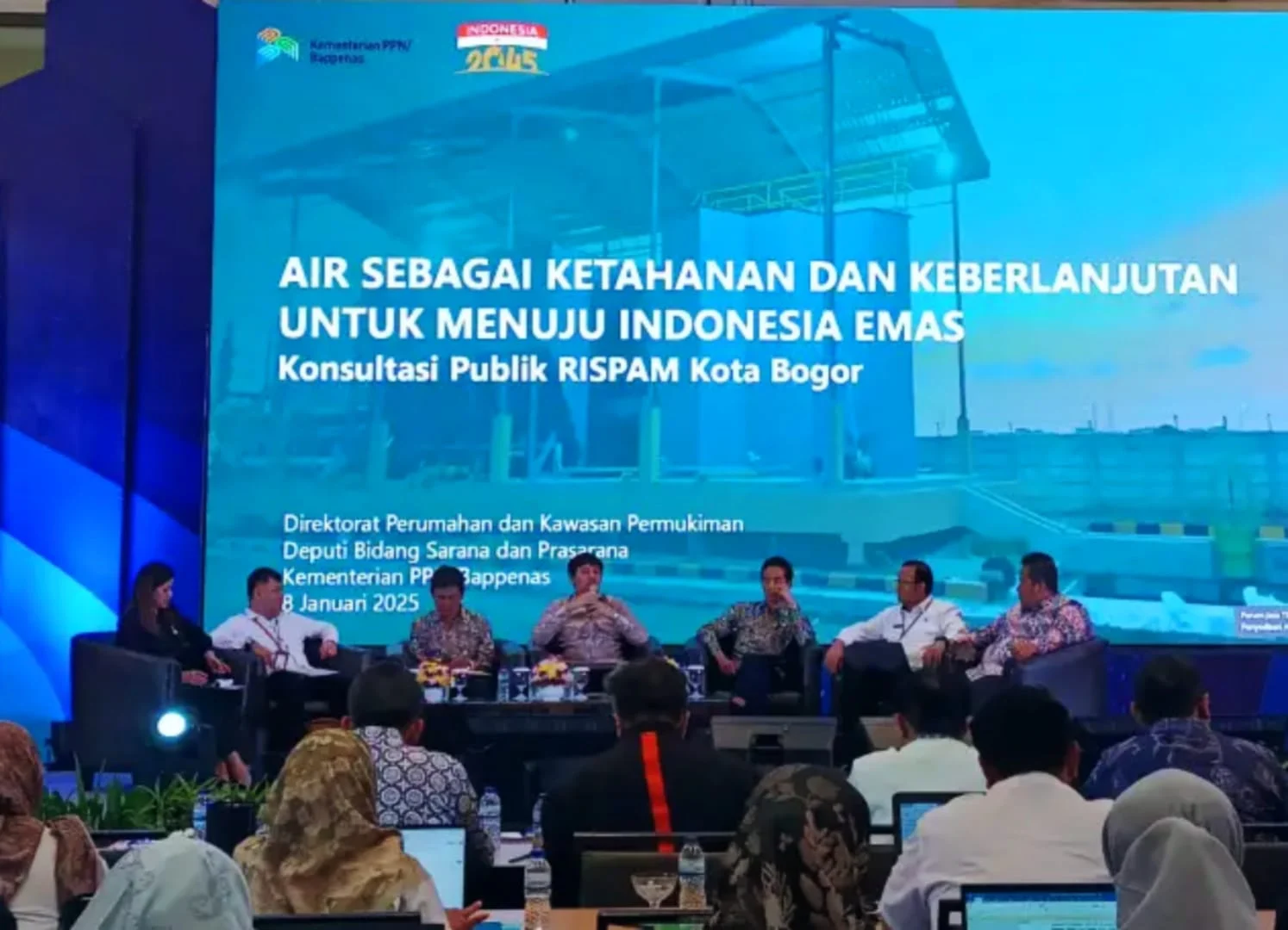 Perumda Tirta Pakuan Kota Bogor saat menggelar Konsultasi Publik untuk mengevaluasi RISPAM periode 2019-2039, Rabu (8/1). (Yudha Prananda / Jabar Ekspres)