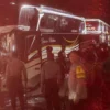 Dua bus rusak akibat bentrokan suporter Persita dan PSIS/ Dok PJR Jagorawi