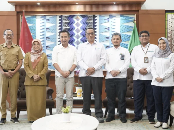 Pj Gubernur Jabar, Bey Machmudin, Sambut Positif Kenaikan Transaksi SPKLU PLN Periode Nataru 2024/2025