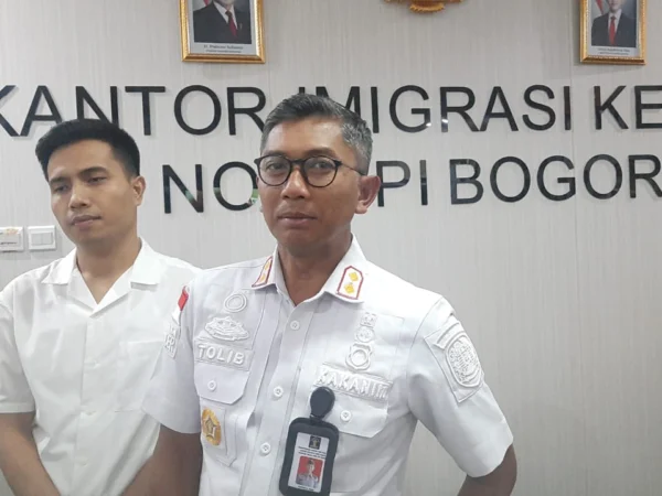 Kepala Kantor Imigrasi Kelas I Non TPI Bogor, Ruhiyat M Tolib. Foto : Regi Pratasyah/Radar Jabar