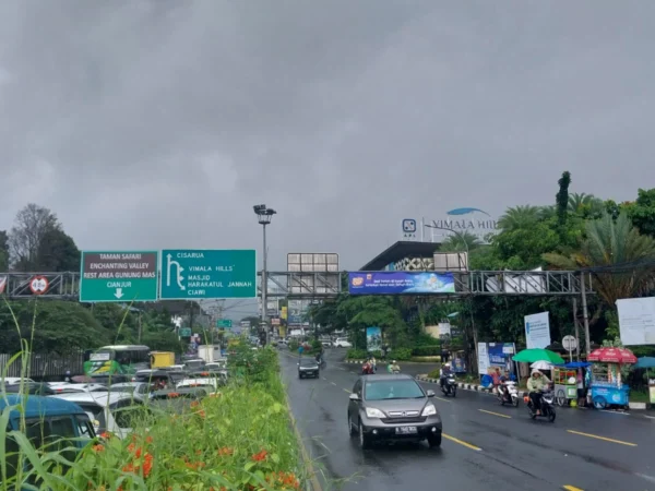 Situasi normal dua arah di simpang gadog, Selasa (28/1).