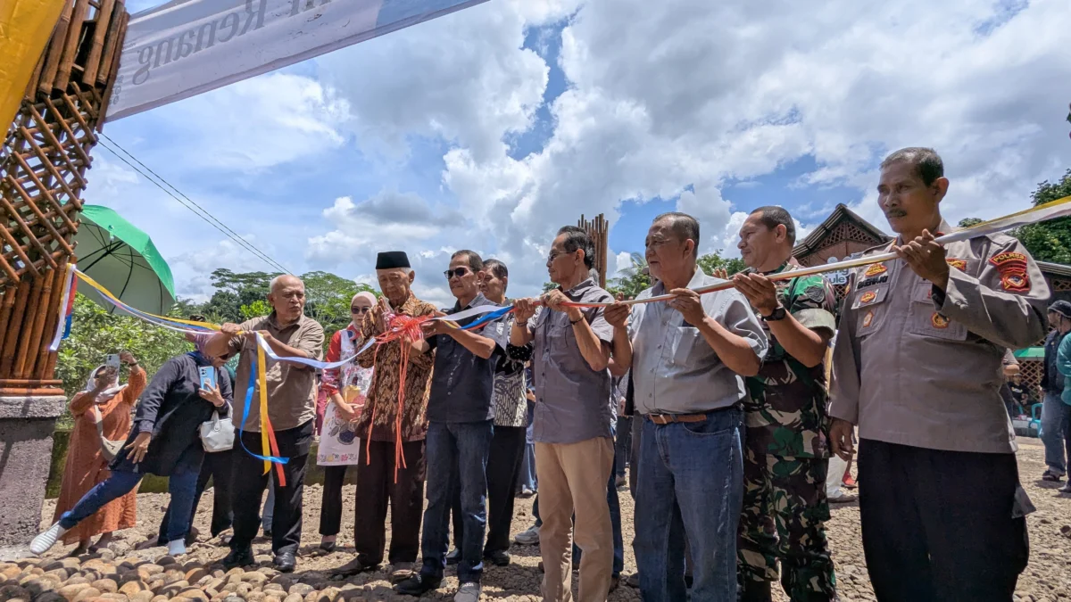 Destinasi Wisata Edukasi Saung Sule saat diresmikan pada Sabtu 25 Januari 2025. Lokasinya di area Perumaha Bumi Pakarangan, Kecamatan Cijeungjing Kabupaten Ciamis Jawa Barat. (Cecep Herdi/Jabar Ekspres)