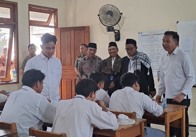 Program Makan Bergizi Gratis ( MBG ) di Kabupaten Ciamis ternyata belum terlaksana dan belum ada petunjuk teknis program itu.