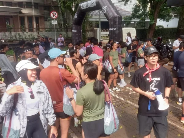 Salah satu Apparel ternama di Kota Bandung Scrath Running Line menggelar Charity Fun Run dengan konsep aksi donasi untuk pendidikan.